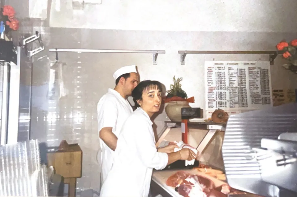 La famiglia Loparco in macelleria